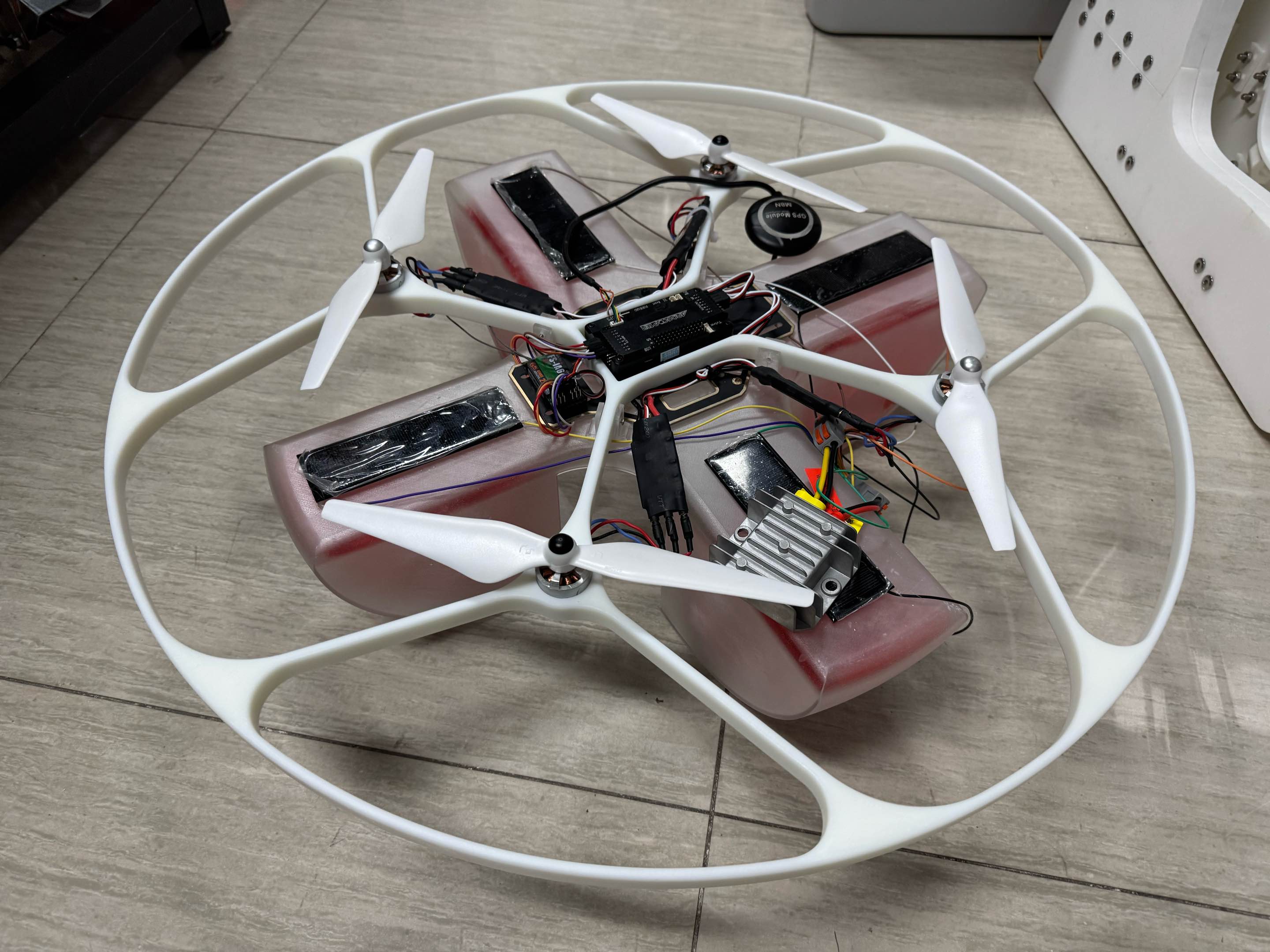 Ring-shrouded quad
